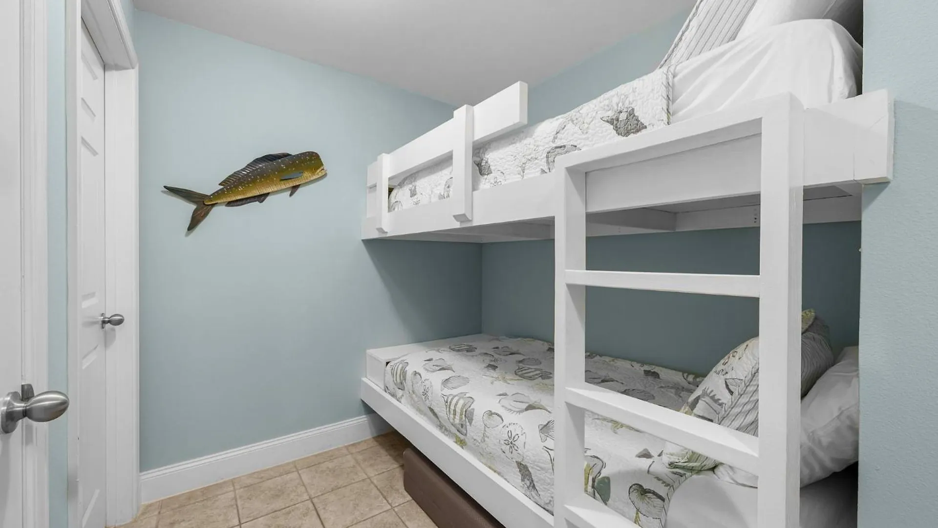 Apartment Oceanview Family Friendly Resort Low Floor Condo! Steps 2 Beach! By Dolce Vita Getaways Pcb Panama City Beach United States